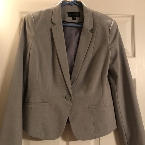 Light Grey Suit Set - Picture 8 of 8